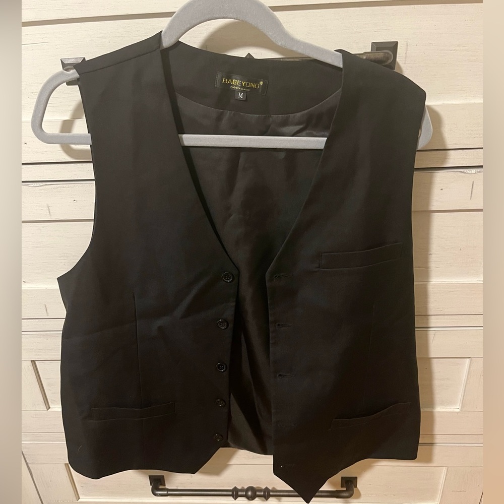 Babeyond Black Front Button Unisex Vest - M